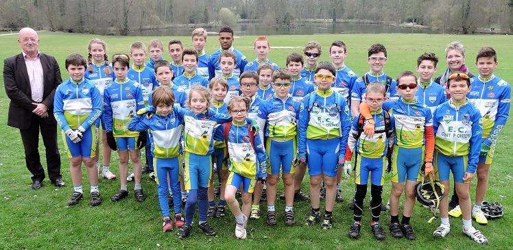 photo jeunes 2017 (2).jpg